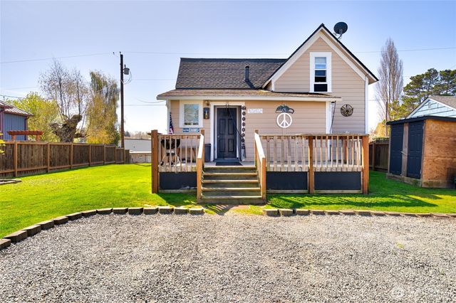 18447 W Lincoln Street, Mount Vernon, WA 98273