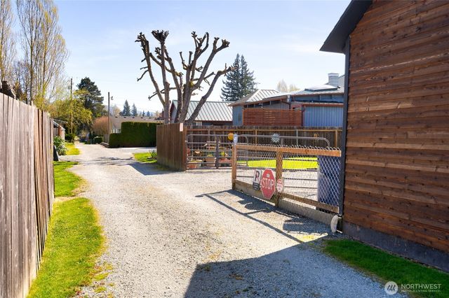 18447 W Lincoln Street, Mount Vernon, WA 98273
