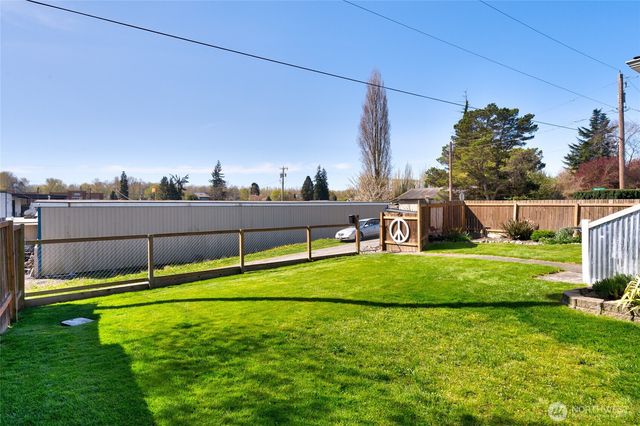 18447 W Lincoln Street, Mount Vernon, WA 98273