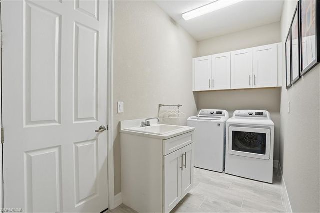 15194 Blue Bay CIR, Fort Myers, FL 33913