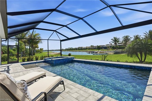 15194 Blue Bay CIR, Fort Myers, FL 33913