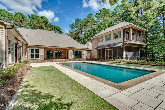 111 Johnstone Drive, Madison, MS 39110