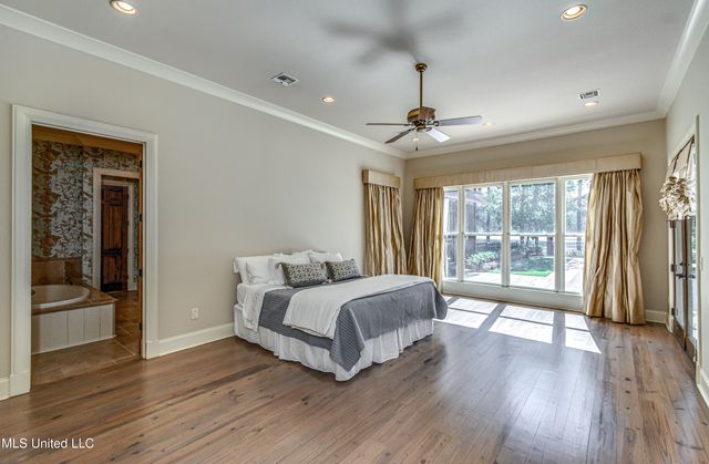 111 Johnstone Drive, Madison, MS 39110