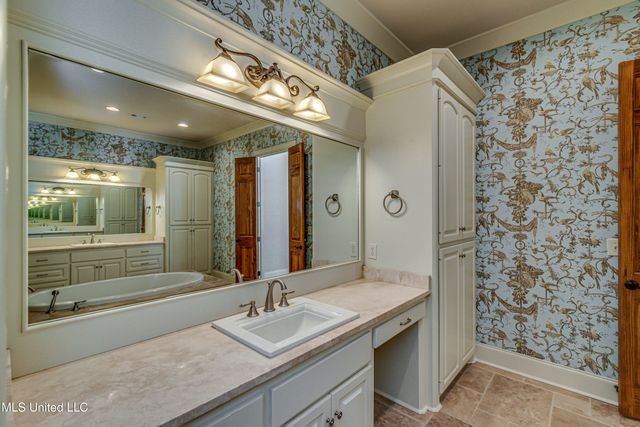 111 Johnstone Drive, Madison, MS 39110