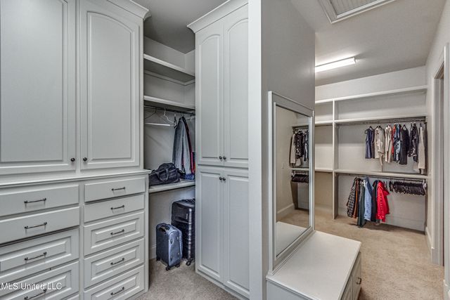111 Johnstone Drive, Madison, MS 39110