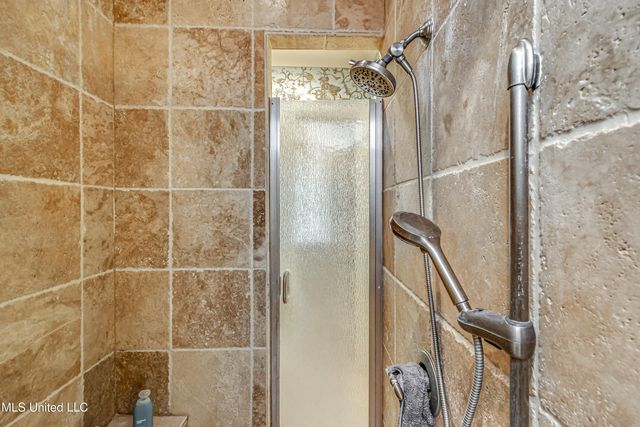 111 Johnstone Drive, Madison, MS 39110