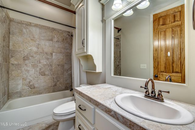111 Johnstone Drive, Madison, MS 39110