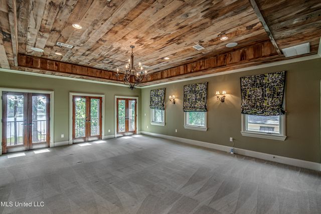 111 Johnstone Drive, Madison, MS 39110