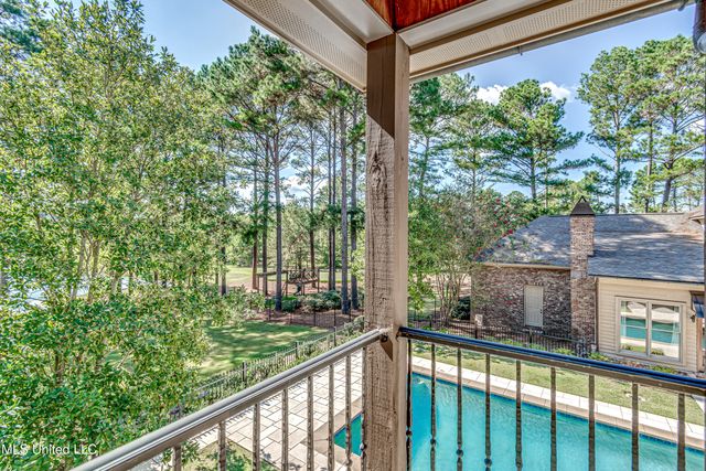 111 Johnstone Drive, Madison, MS 39110