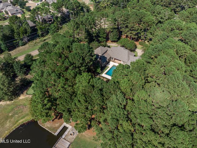111 Johnstone Drive, Madison, MS 39110