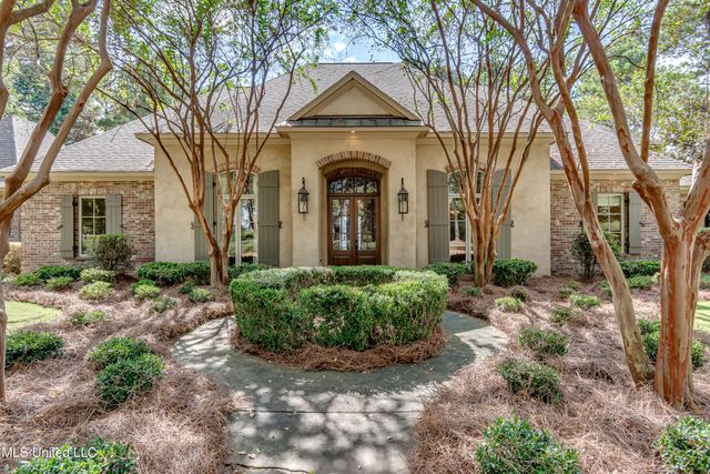 111 Johnstone Drive, Madison, MS 39110