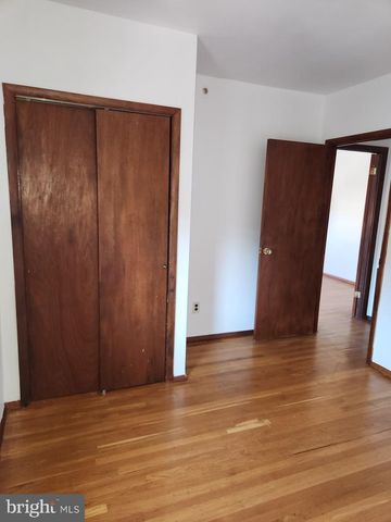 746 SOUTH ST, Philadelphia, PA 19147