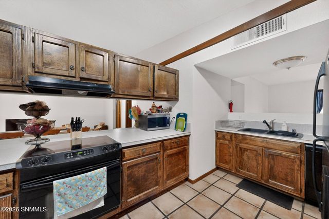 4136 E Winchester Road, Las Cruces, NM 88011