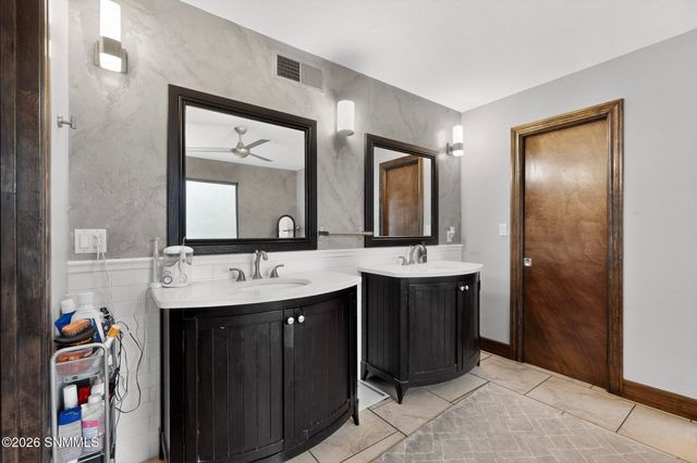 4136 E Winchester Road, Las Cruces, NM 88011