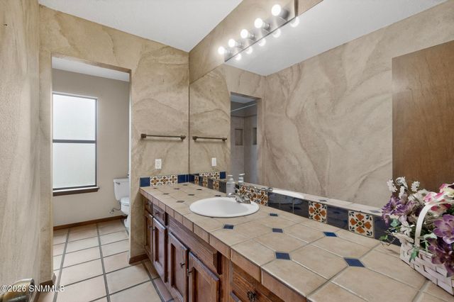 4136 E Winchester Road, Las Cruces, NM 88011