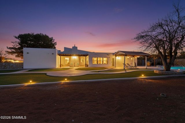 4136 E Winchester Road, Las Cruces, NM 88011