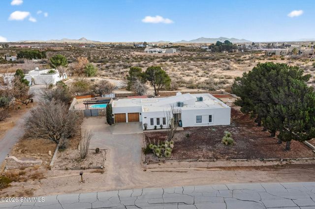 4136 E Winchester Road, Las Cruces, NM 88011