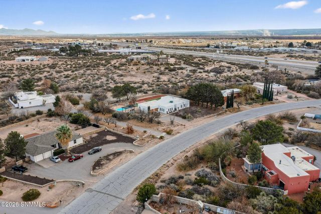 4136 E Winchester Road, Las Cruces, NM 88011