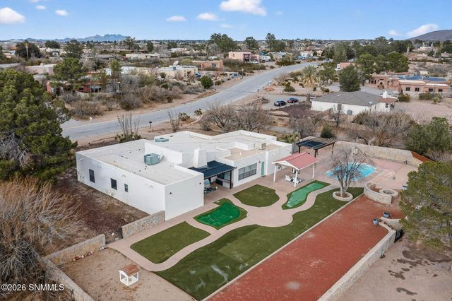 4136 E Winchester Road, Las Cruces, NM 88011