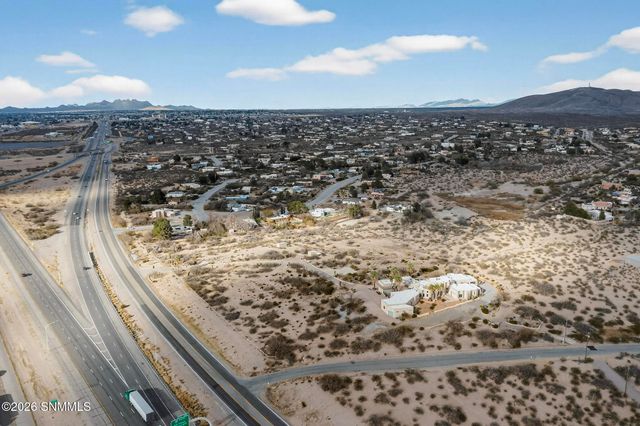 4136 E Winchester Road, Las Cruces, NM 88011