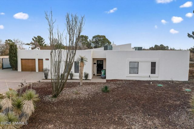 4136 E Winchester Road, Las Cruces, NM 88011