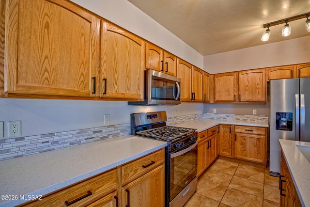 10552 E Rose Hill Street, Tucson, AZ 85747