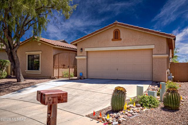 10552 E Rose Hill Street, Tucson, AZ 85747