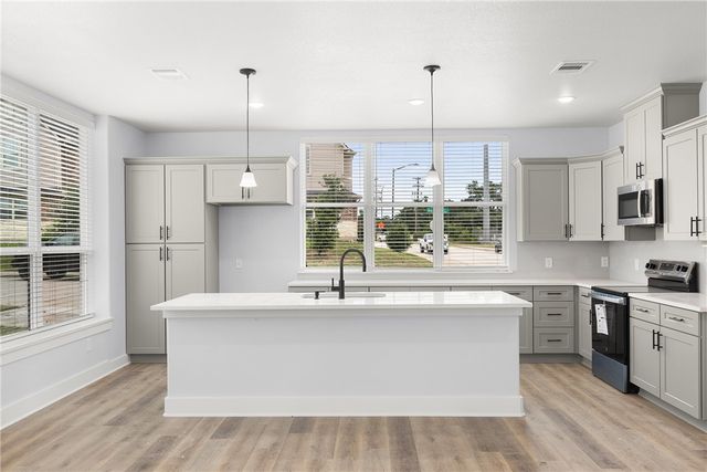 2142 Big River Street, College Station, TX 77840