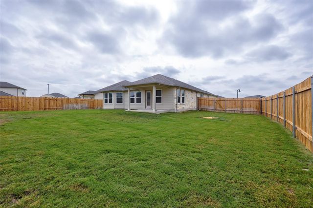 201 Fairmeadow Downs DR, Hutto, TX 78634