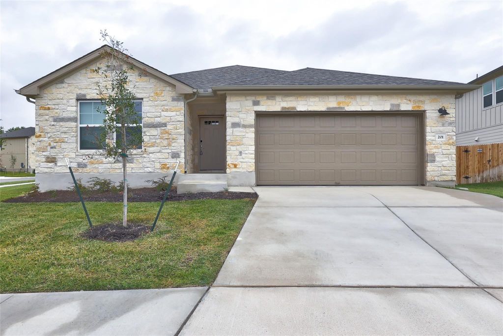 201 Fairmeadow Downs DR, Hutto, TX 78634