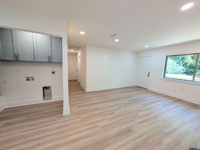 3208 Palestine St, Tyler, TX 75701