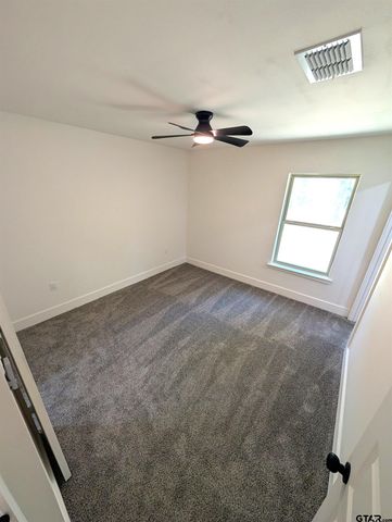 3208 Palestine St, Tyler, TX 75701