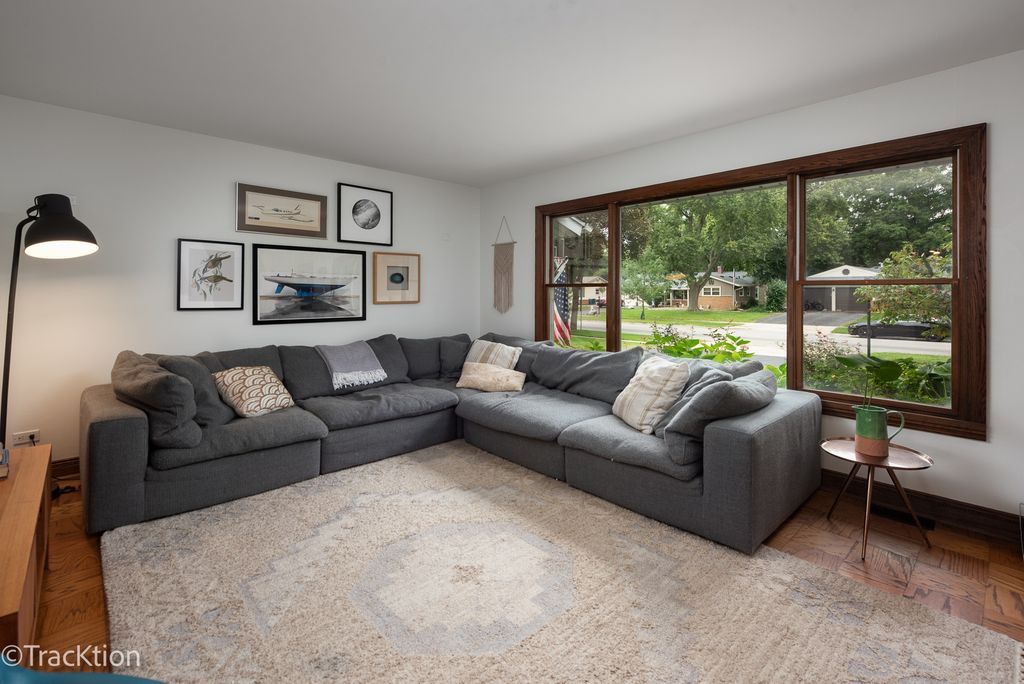 6630 Blackstone Drive, Downers Grove, IL 60516 — photo 4
