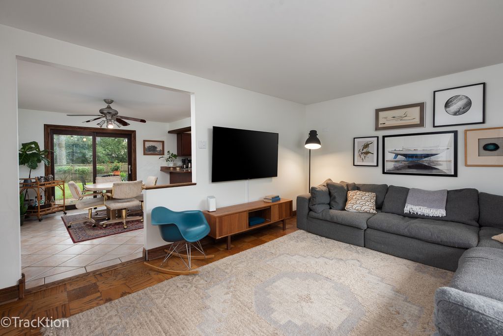 6630 Blackstone Drive, Downers Grove, IL 60516 — photo 5