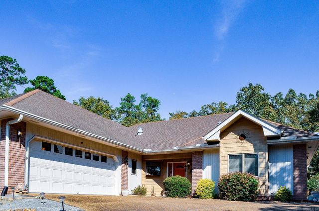 13 SOSEGADO PLACE, Hot Springs Village, AR 71909