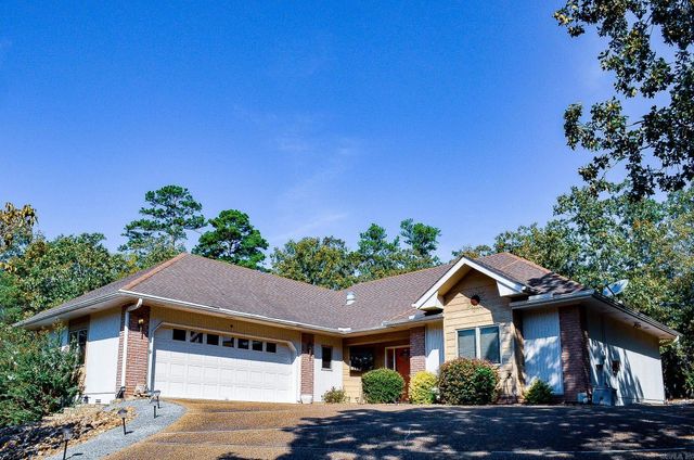 13 SOSEGADO PLACE, Hot Springs Village, AR 71909