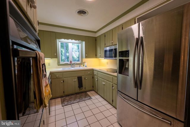 30331 MALLARD DR, Delmar, MD 21875