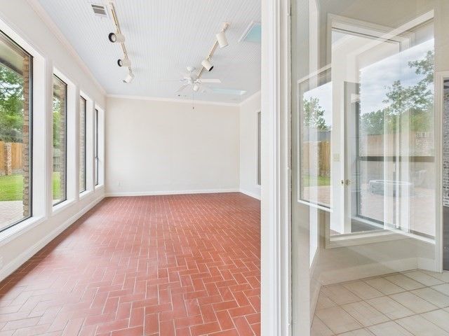 1178 E Oval Drive, Athens, TX 75751