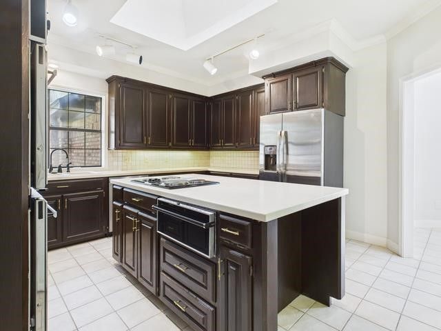 1178 E Oval Drive, Athens, TX 75751