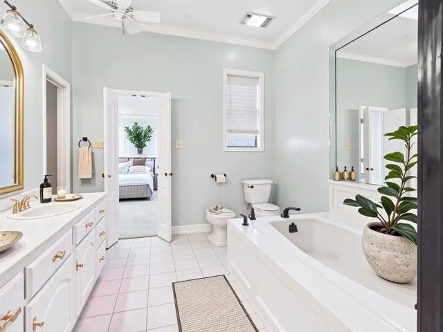 1178 E Oval Drive, Athens, TX 75751