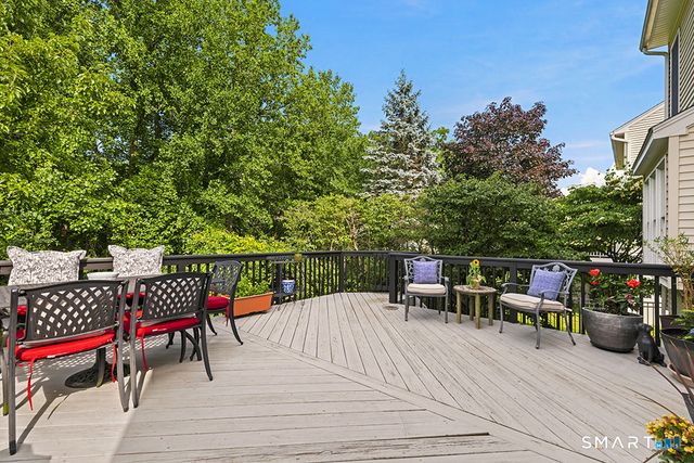 35 Lilac Lane, Danbury, CT 06810