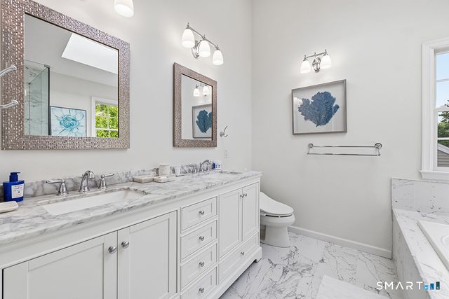 35 Lilac Lane, Danbury, CT 06810