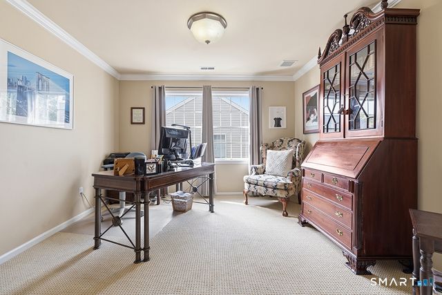 35 Lilac Lane, Danbury, CT 06810