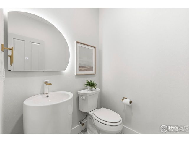 7766 Park Ridge Cir, Fort Collins, CO 80528