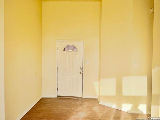 135 Muirfield, La Vernia, TX 78121