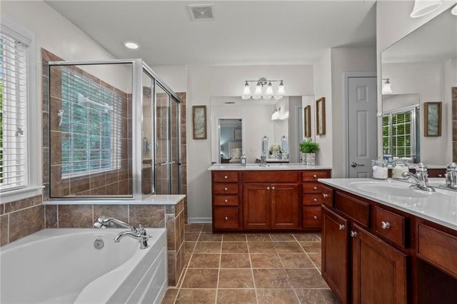 2528 Friar Tuck Lane SE 74, Atlanta, GA 30339