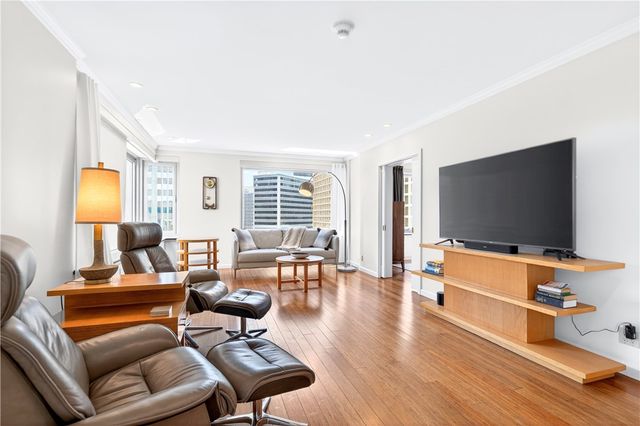 320 Fort Duquesne Blvd 12L, Downtown Pgh, PA 15222