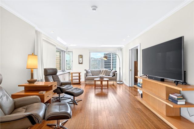 320 Fort Duquesne Blvd 12L, Downtown Pgh, PA 15222