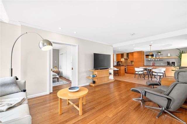 320 Fort Duquesne Blvd 12L, Downtown Pgh, PA 15222
