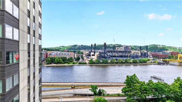 320 Fort Duquesne Blvd 12L, Downtown Pgh, PA 15222